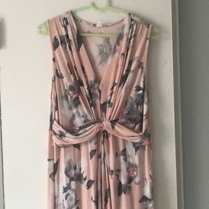 Maternity maxi dress